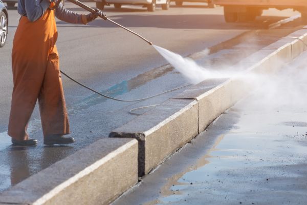 Cost of Commercial Concrete Cleaning in Kenner