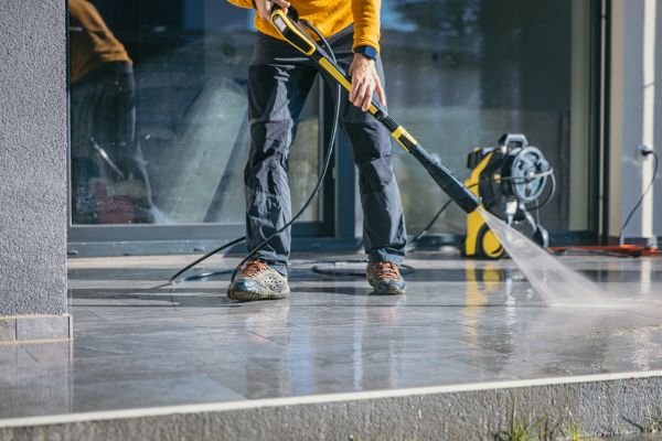 Concrete Cleaning in Kenner
