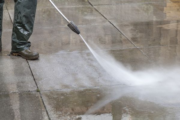 Concrete Power Washing in Kenner