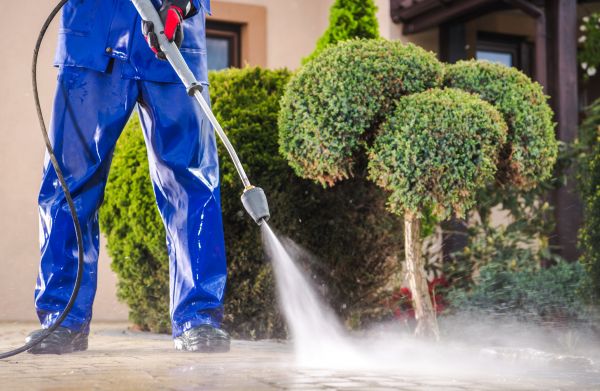 Driveway Cleaning in Kenner