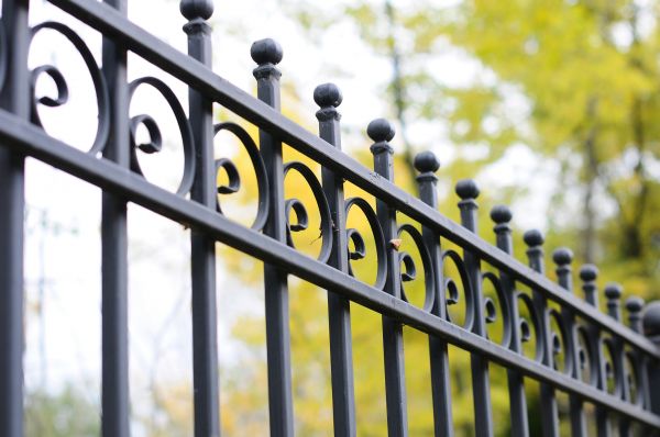 Wrought Iron Fence Cleaning in Kenner