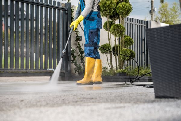 Driveway Power Washing in Kenner