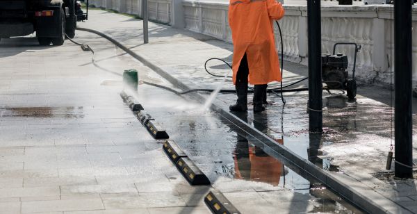 Cost of Parking Lot Pressure Washing in Kenner