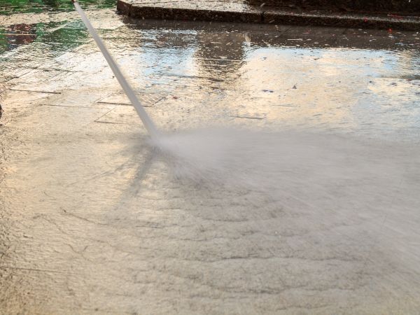 Pavement Cleaning Service in Kenner