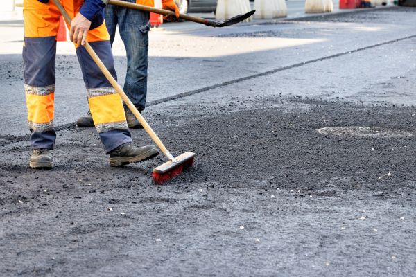 Asphalt Dirt Removal in Kenner