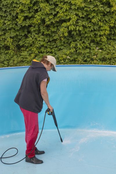 Pool Pressure Washing in Kenner