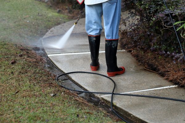 Sidewalk Pressure Cleaning in Kenner