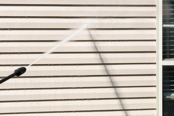 Apartment Power Washing in Kenner